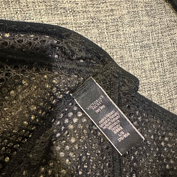 Victoria's Secret LOT 36D/36DD/ Large - Picture 2 of 16